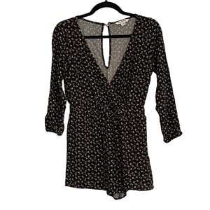 American Eagle Floral Romper Medium Black V-Neck Viscose Dark Fairy Whimsygoth